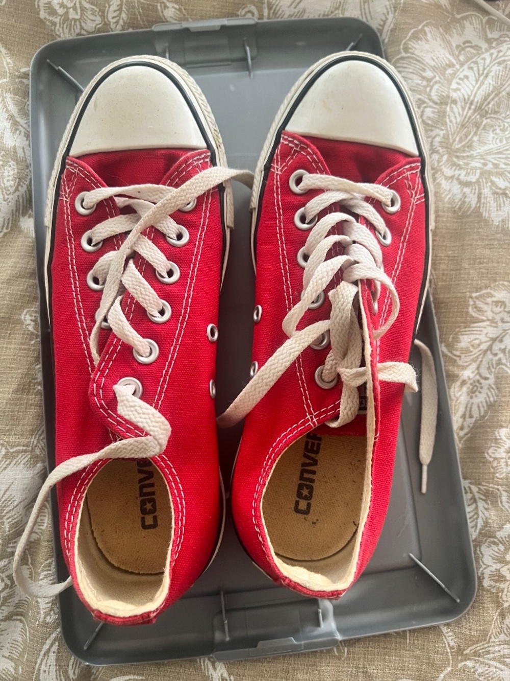 Coverse, Kids size 5 - Picture 2 of 2